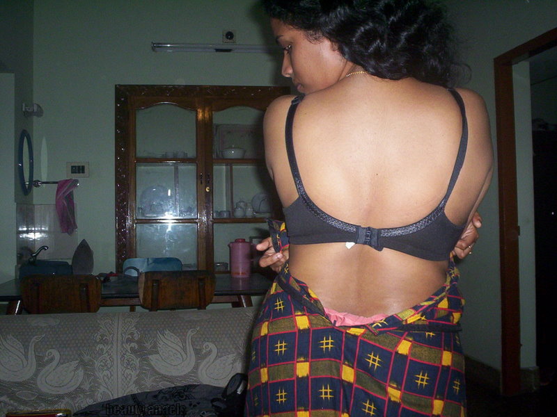 http://masalamalluaunties.blogspot.com. aunty in hot,aunty mallu,mallu aunt...